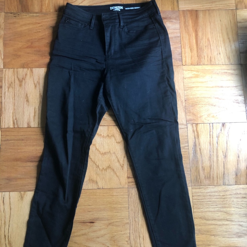 Denizen/ Levi Black Jeans